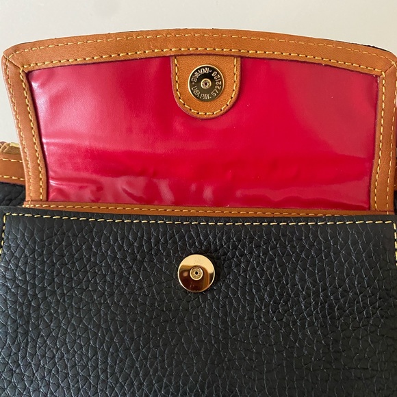 Dooney & Bourke Dillen II Pebbled Leather Wristlet / Clutch Excellent Condition - Picture 8 of 13
